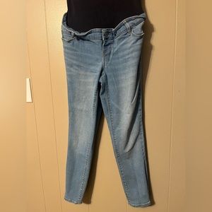 Old Navy Full Panel Maternity Skinny Jeans